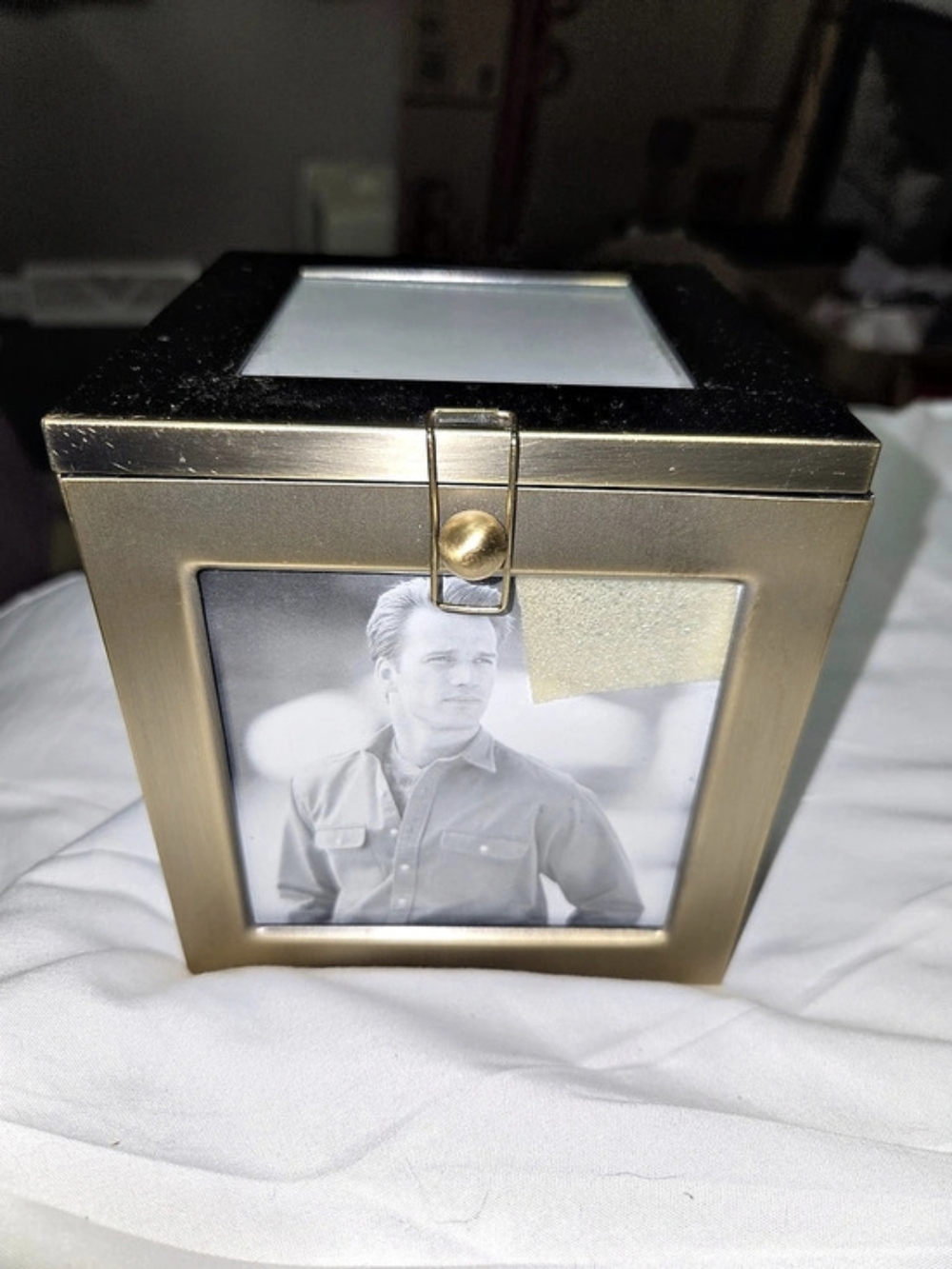 Royal Limited Mirrored Keepsake Box in Gold & Black
